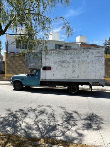 Camión Ford F350, Con Caja Grande Y Chasis Alargado