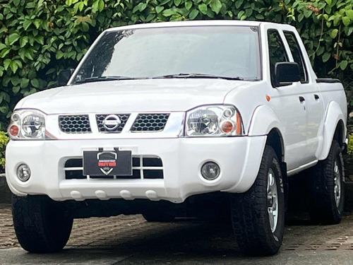 Nissan D22 Frontier 2.4 Ax D22