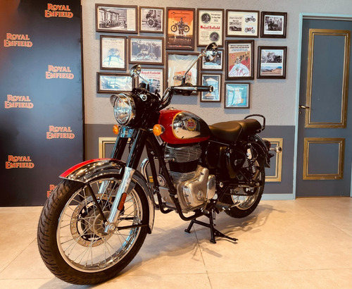 Imagen 3 de 25 de Royal Enfield Classic 350 - Chrome & Dark