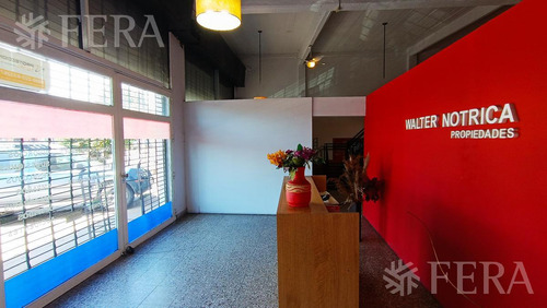 Venta Local En Bernal Oeste