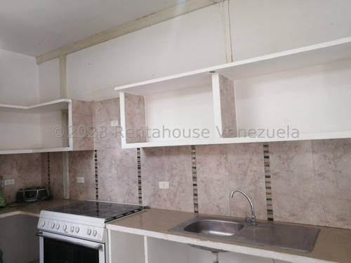 Imagen 19 de 30 de ||**|| Casa En Alquiler Final Av. La Mata, Cocina Semi Equipada, Céntrica, Amplia Cod Flex #23-19051/* 0414-523-21-38*/