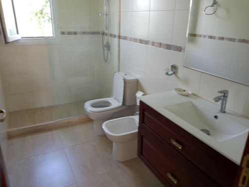 Chacra Con Muy Buena Casa, Mas Galpón Y Casa De Casero