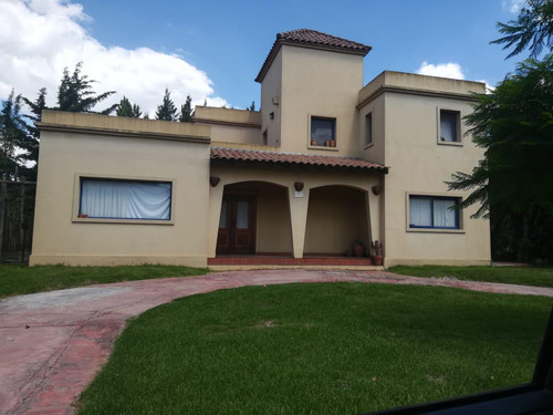 Venta Casa En Santa Catalina, Villanueva, Tigre.