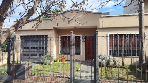 Venta Casa 3 Dorm Res. Velez Sarfield