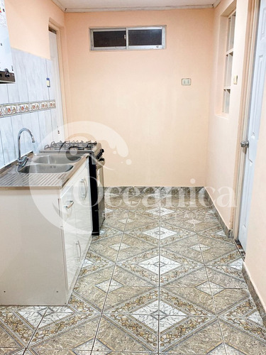 Casa Ubicada En Apacible Barrio Residencial, La Serena