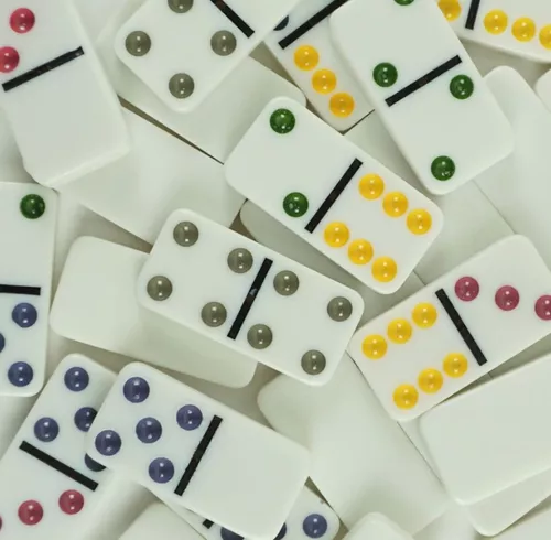 Jogo Domino Profissional Osso Colorido 28 Peças Com Estojo