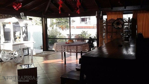 Casa Venta Con Renta 3 Dormitorios Malvin Con Garaje- Ref: 75