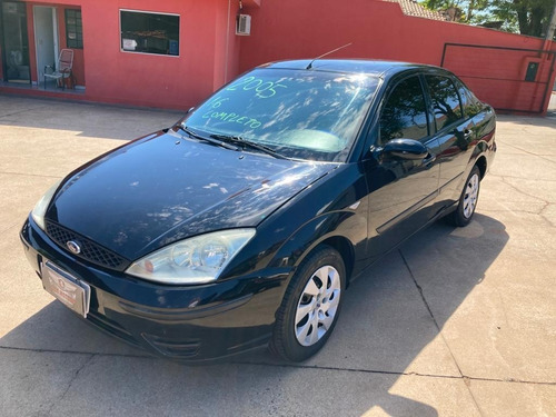 Imagem 1 de 10 de Ford