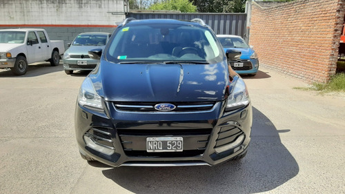 Ford Kuga Titanium 1.6t 180hp 4x4 Automática