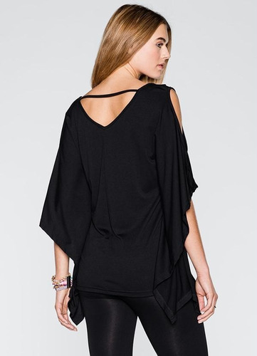 Imagem 3 de 3 de Blusa Feminina Mangas Amplas Modelo Túnica Decote V Soltinha