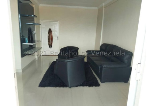 Imagen 16 de 30 de Casas En Venta Los Cardones Barquisimeto 22-6149 /m