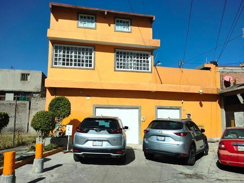 Casa Sola Con 3 Departamentos