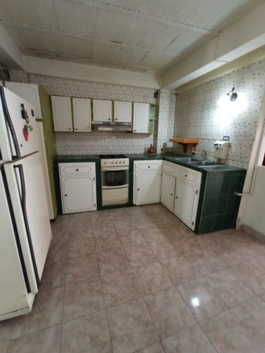 Imagen 5 de 14 de Casa En Venta Urb. Las Acacias Maracay*