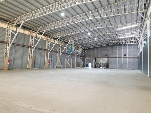 Excelente Galpón En Alquiler En Parque Industrial Tigre, Muy Buena Zona Y Accesos!