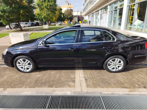 Volkswagen Vento 2.5 Advance 170cv