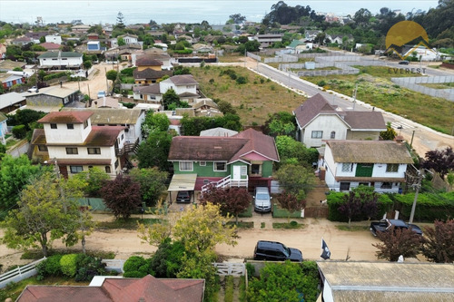 Se Vende Casa 6d 3b Con Estacionamiento. Algarrobo.