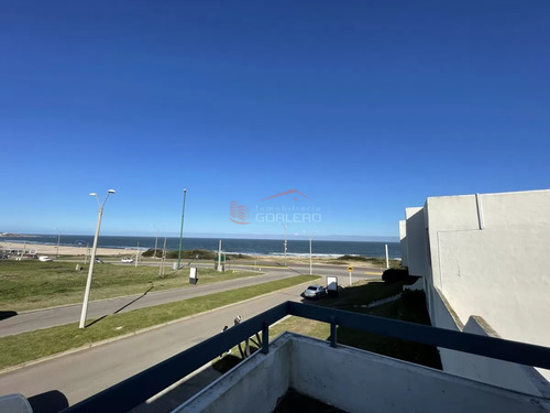 Apartamento De 3 Dormitorios En Alquiler De Temporada En La Barra