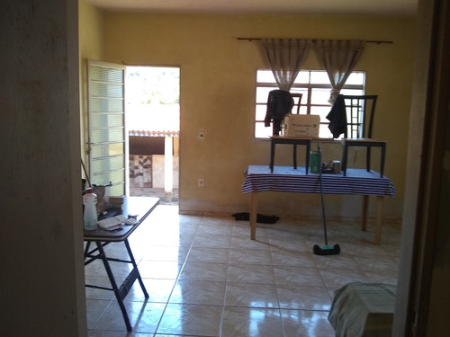 Casa Com 3 Dormitórios 1 Banheiro Lavanderia