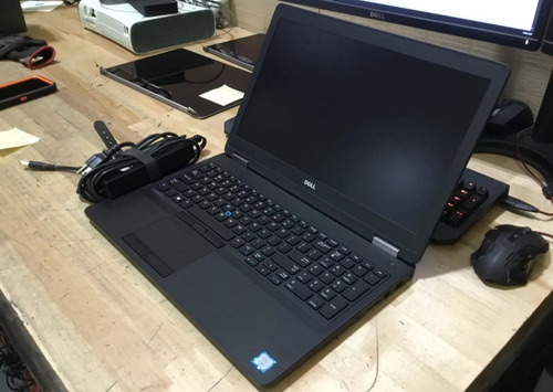 Dell Latitude Core I7 15.6 Uso Empresarial. Gráficos 4gb Negro