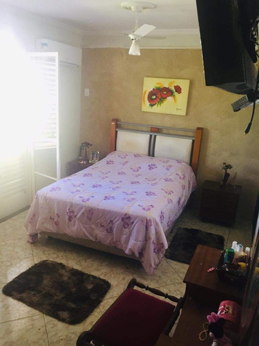 Imagem 12 de 26 de Chácara 300m2 4 Dorms, 2 Suítes, Sala 5 Ambientes,3 Vagas Cobertas 2 Descobertas,piscina,churrasqueira,forno De Pizza - Ch00020 - 67808920