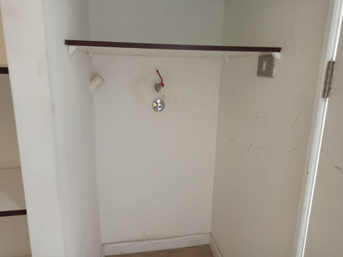 Depto 1 Dorm 1 Baño Con Balcon Calle Berlin Metro San Miguel