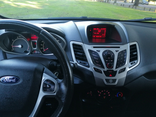 Ford Fiesta Kinetic Design 1.6 Design 120cv Titanium 2012