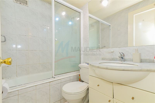 Departamento En Venta De 3 Dorm. En Las Condes