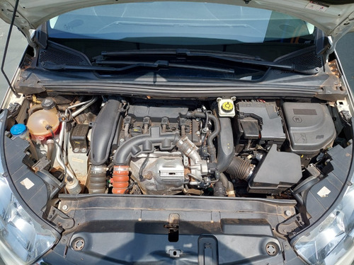 Imagem 4 de 12 de Citroen C4 Lounge