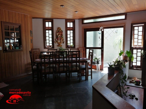 Imagem 6 de 15 de Casa De Rua - 540 M² - 5 Dormitorios - Piscina - - V-19