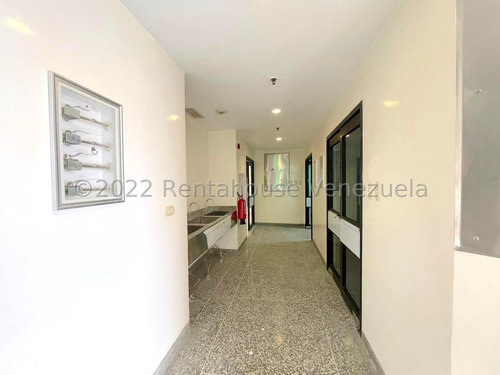 Imagen 15 de 30 de Local Comercial En Alquiler Vizcaya 22-22167 María José Diaz +58 424-1747490