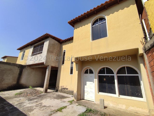 24-23620 Townhouse En Obra Gris Eb Venta Urb, La Providencia Maracay Dperez