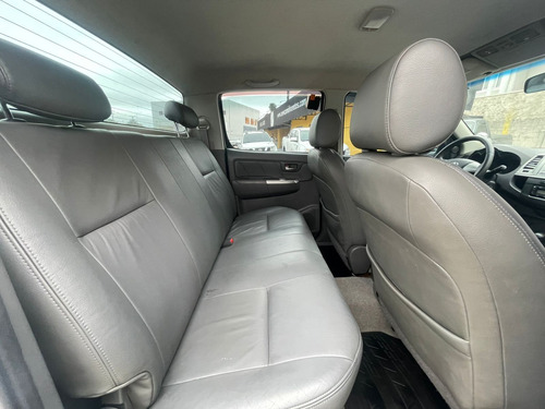 Toyota Hilux CD SRV D4-D 4x4 3.0 TDI Diesel Aut