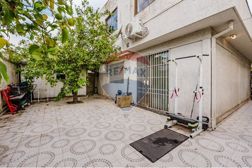 Casa 4d,3b, 3 Estacionamientos , Ñuñoa