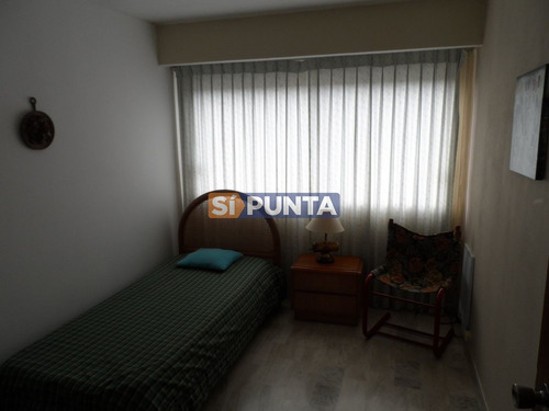 Imagen 9 de 30 de Apartamento En Alquiler Anual