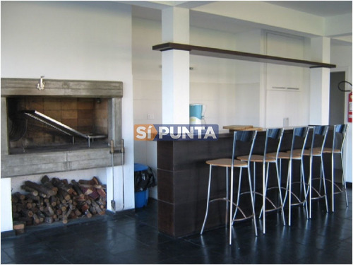 Imagen 29 de 30 de Apartamento En Alquiler Anual