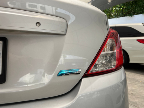 Nissan Versa 1.6 Exclusive At