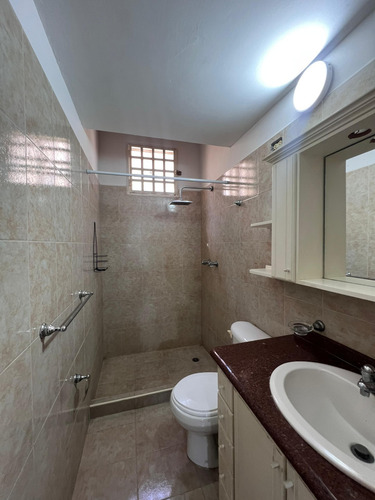 Casa En Venta En Urbanización Villa Ávila, Guatire