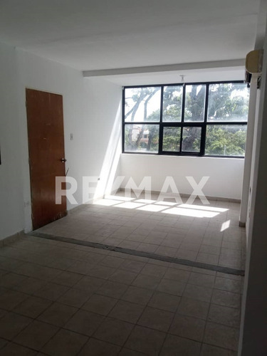 Imagen 5 de 12 de Se Alquila Oficina Comercial Av. Bolívar Edif. Jose Color´s En Maturín, Estado Monagas