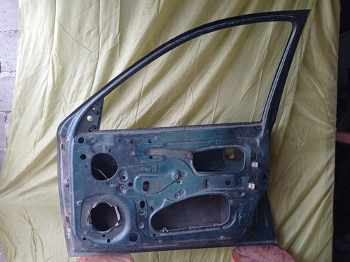 Imagen 2 de 3 de Piezas Usadas De Chevrolet Corsa 2003