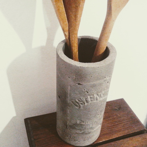 Tarro Cemento Utensillos Ustensiles Paris, France 1893
