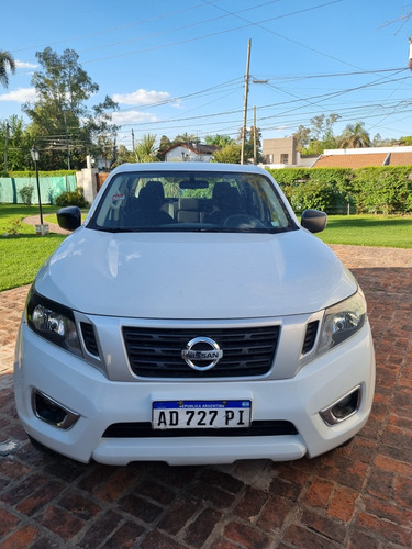 Nissan Frontier 3.2 Cabina Doble 4x2 Con Cámara Trasera Y Pa