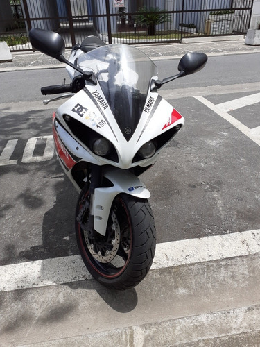 Yamaha Yzfr1