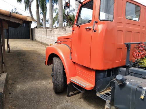 Scania 111 S Cabininha
