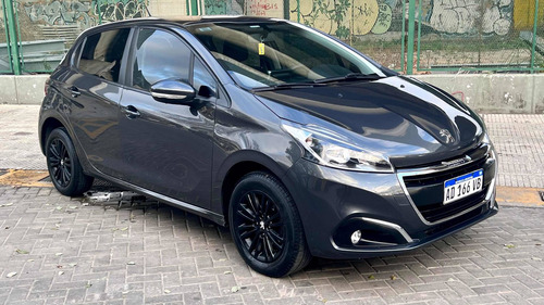 Imagen 6 de 15 de Peugeot 208 2018 1.6 Allure