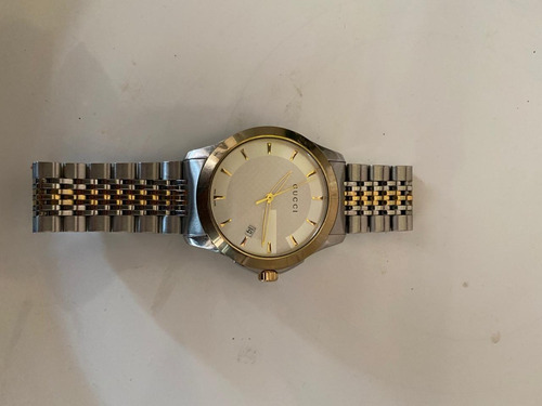 Relógio Feminino Gucci Social Slim Aço E Ouro Mod. 126.4