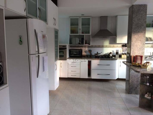 Imagem 14 de 18 de Casa Duplex, Bem Localizada, Ótima Planta, Estrutura Completa De Lazer, 04 Qts./03 Suítes/ 02 Vagas, 250 M², R$ 1.150.000,00 - Itaipu - Niterói/rj - Ca18999