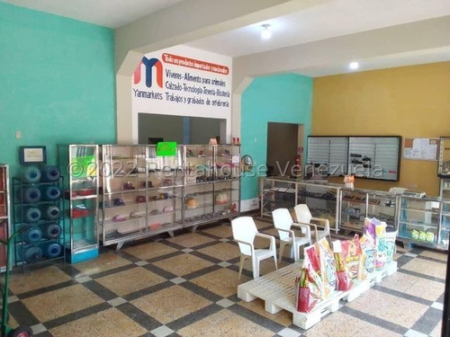 Imagen 7 de 30 de Local Comercial En Venta Centro De Bocono, Amplio Y Con Uso Para Cualquier Emprendimiento. Alto Transito! Para Mas Informacion Comunicate Conmigo 412-1498654 Katty Vasquez. Negociable, Oportunidad Rah