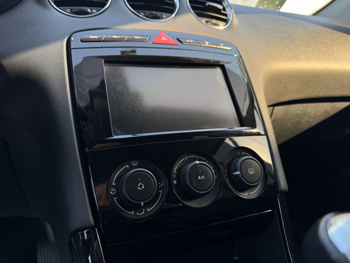 Peugeot 408 2.0 Allure Nav 143cv