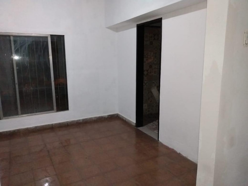 Casa En Venta - 3 Dormitorios 3 Baños - 600mts2 - Manuel B. Gonnet, La Plata