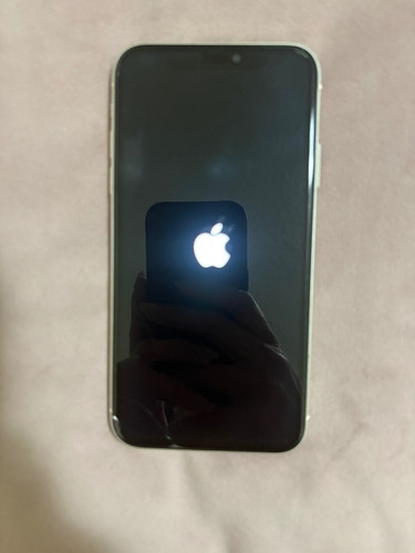 Apple iPhone 11 (64 Gb) - Blanco (Usado)